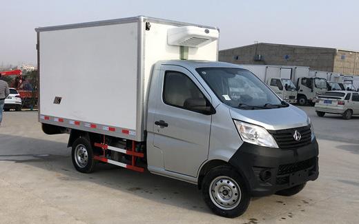 安徽客户提长安2.8米小小型冷藏车